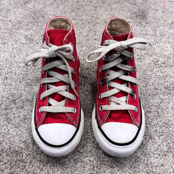 Converse Red High Top Chuck Taylor Little Kids size 12 - Picture 1 of 8